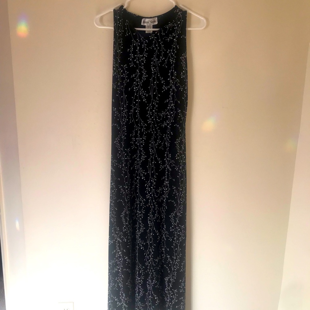 Vintage Ronnie Nicole Long Black and White Patterned Dress in Size 8